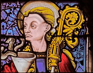 Fenster mit Darstellung des Heiligen Johannes als Bischof